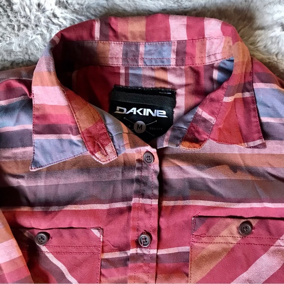 Dakine upcycled button up crop top in earth tones size medium - Picture 2 of 3